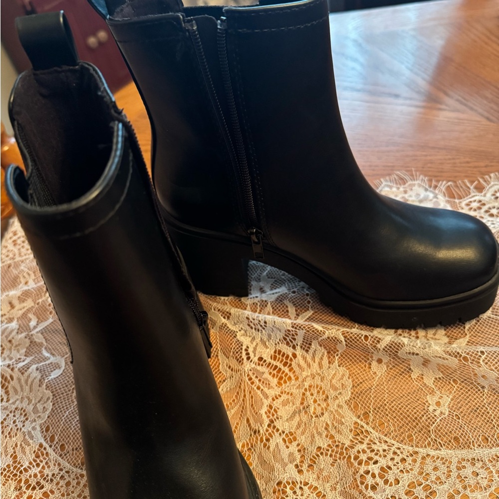 Soda Black Ankle Booties